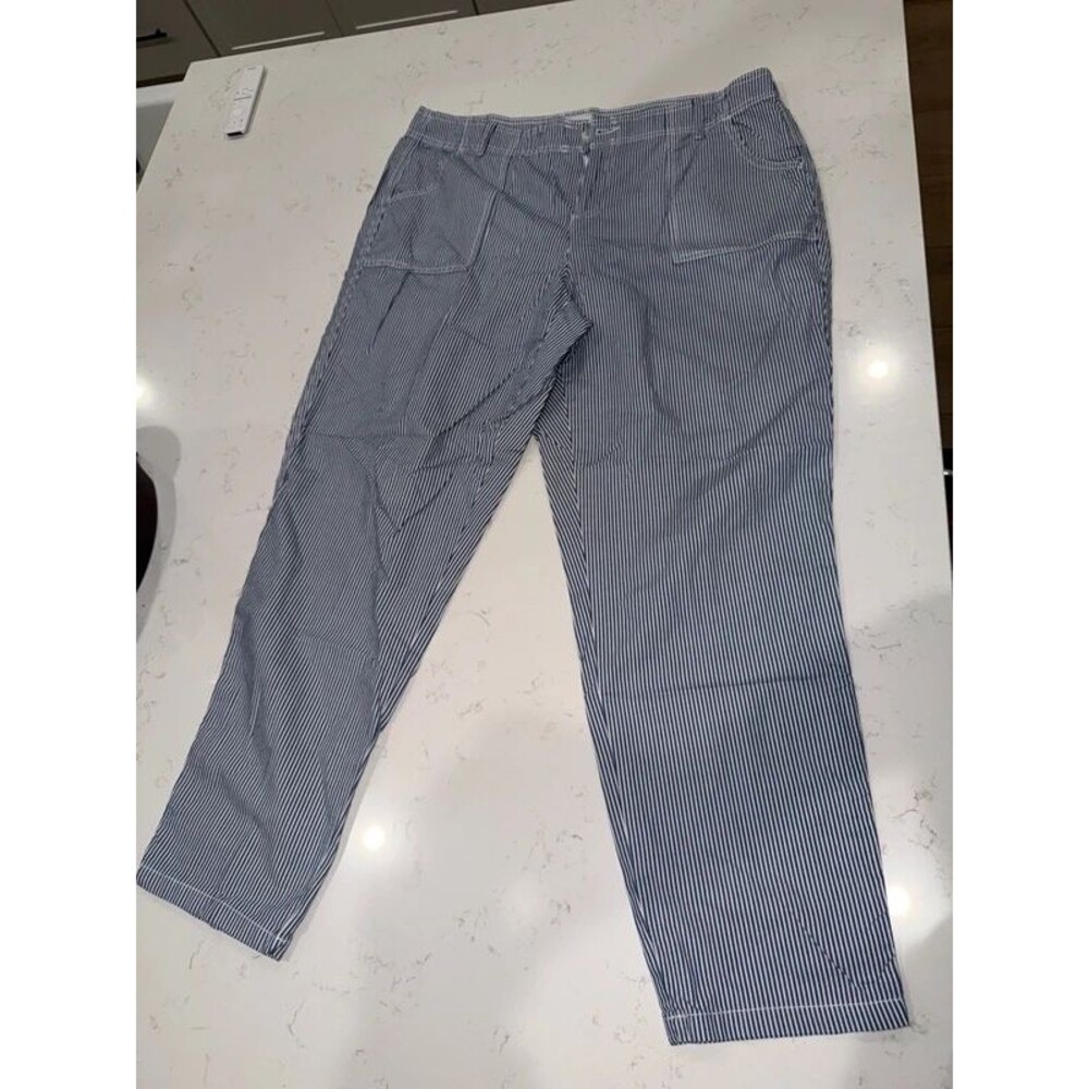 Liz Claiborne Classic Striped Women’s Pants Size 12
